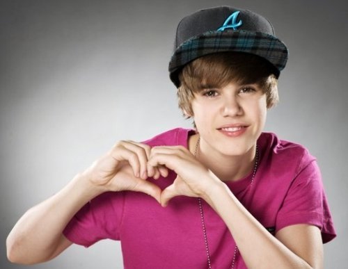  Justin Bieber :) best singer ever !!!