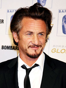  My प्रिय actor is Sean Penn my reasons being: 1. He is an amazing actor! 2. Everyting he's been is is GREAT! 3. He's very handsome!