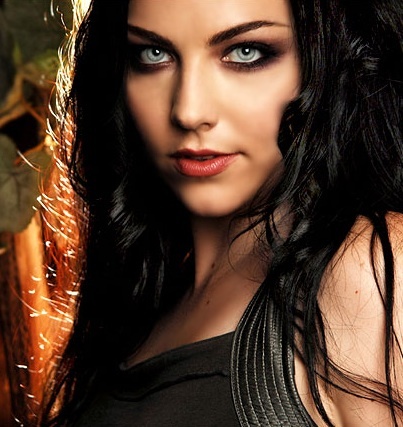  Amy Lee (: Lead singer of Evanescence