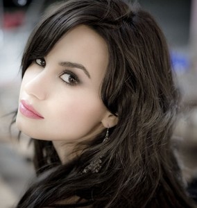  I Любовь everyone of Demi song. This is one of my Избранное pic of Demi. :)