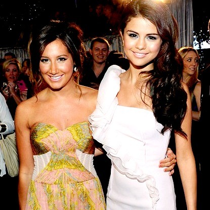 Selena with Ashley Tisdale