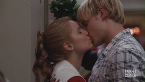 i think sam and quinn should stay together