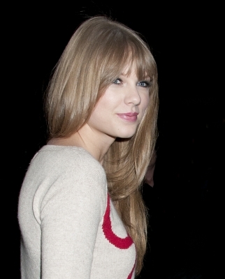  Taylor with bangs :)