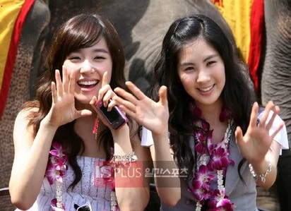  Tiffany and Seohyun..<3