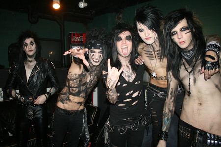 Black Veil Brides are absolutley amazing and the lead singer that is Andy Biersack is smokin hot!
