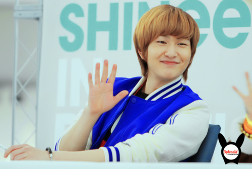  Happy Birthday Onew Oppa I wish anda a happy life full of smiles and success ^▽^ 온유 오빠 생일 축하합니다,,사랑햬요 ♥_♥