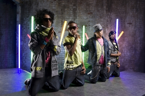 I would be myself like they say be mindless down to earth sweet kind loving and unique so yeah what would you do to get an mb boy
