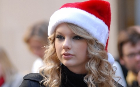 Taylor with hat :)