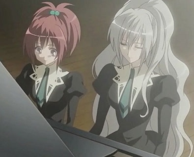 Shizuma and Nagisa, from Strawberry Panic. Couldnt find a better picture of them playing togethar unfortunatly.