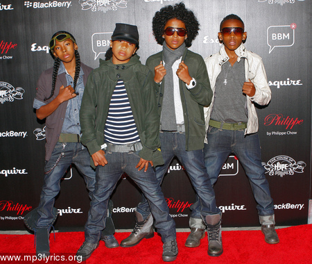 its rayray i seen that in alot of pics just look at the picture 8D <3 <3 and sexiest <3 <3 <3 <3 
1-4-3 1-4-3 1-4-3 1-4-3 1-4-3 ;D ;D ;D ;D ;D ;D
