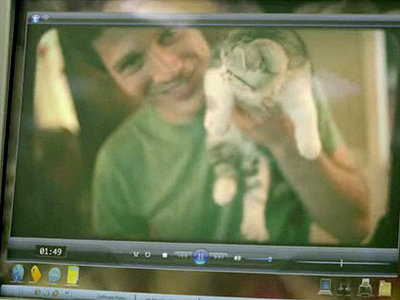  it's Meredith in the "ours" 음악 video <13