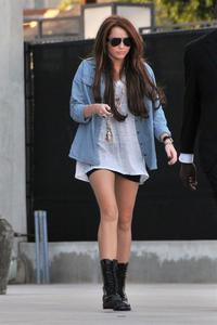  here mine hope anda like it look bigger in the link below: http://fashion.thematadorsghs.com/wp-content/uploads/2011/12/Miley-cyrus-denim-11.jpg