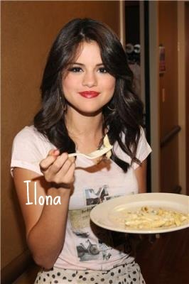 Selena eating :)

Please vote as best <3