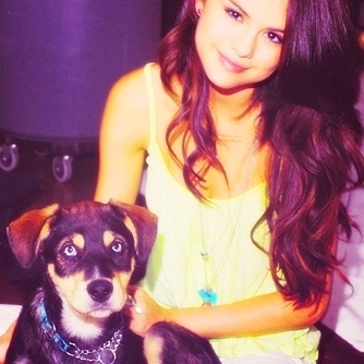  Heres Selena and a pet hope tu like it!