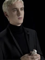  I like both Draco and Neville.But, I'll have to say Draco.He's on my orodha of juu five characters(as number two). And he's complex- a death eater that turns out to be good.Also,in the sixth book we see he's not just an enemy of Harry but has a back story. He actually has depth to his character. But everyone's character has depth (which is one of the reasons I upendo Harry Potter)I just find Draco interesting.