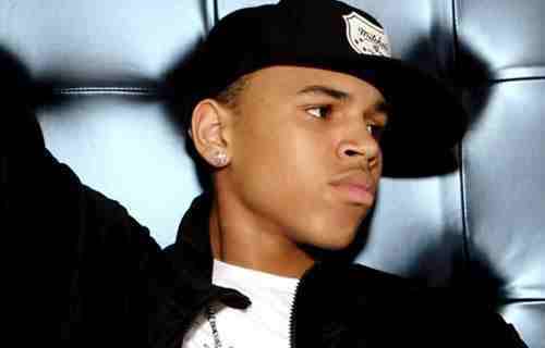 Chris Brown looks so handsome. He my future hubby. Lol.. Just love him