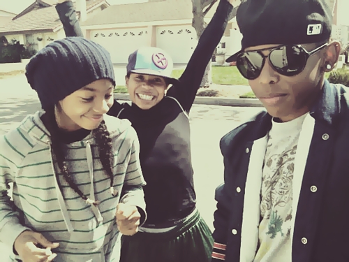 yes at first but then id be like its wuteva cuz if ur a true mb fan youd be happy that they found theyre mrs rightz or wuteva u wanna call em. but there are many rumors goin around sayin some mb members are datin them 