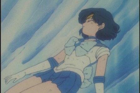  I was very sad when Sailor Mercury died.