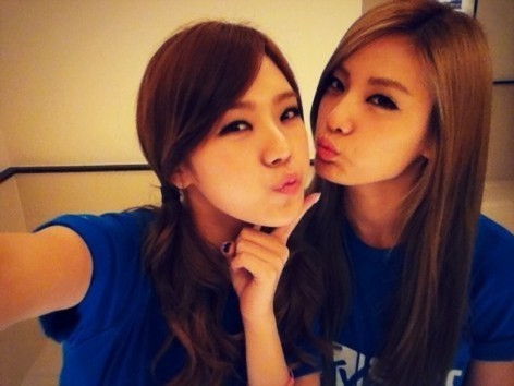  After School's Nana and Lizzy :)