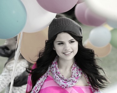 I absolutely love Selena and this pic<33
