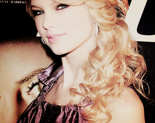  taylor swift...as usual.....bul i Любовь one direction also