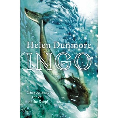  i suggest ingo por Helen Dunmore hears a book review about it........ Sapphire and her brother Connor have lost their father to the sea. Did he drown? Did he run away with another woman? As the novel opens, Sapphire’s father tells her the story of the Mermaid of Zennor while they look at a carving of the mermaid in Zennor Church in Cornwall. Many years ago, the mermaid fell in amor with Mathew Trewhella, and he chose to abandon his earthly life to live with her in the Mer kingdom of Ingo. Mathew Trewhella is also her father’s name. When their father disappears on his fishing barco one calm night, everything changes for the family. His boat, the Peggy Gordon, is found, and he is presumed to have drowned. However, Sapphire and Connor refuse to believe that he is dead. Their father had supported them with his fishing while their mother stayed home. Now their mother must support the family por working as a waitress at a restaurant, leaving the two children on their own for long periods of time. One day, Sapphire cannot find Connor and looks for him por the cove. She sees him talking to a sea creature – a mermaid. Soon, she too has met a Mer man – Faro – who takes her on a magical trip under the ocean. Sapphire is able to breathe under the ocean and learns about the life of the Mer people. She explores her new world and gets to know other undersea creatures – whales, dolphins and sharks. However, the call to go to Ingo soon becomes an obsession for Sapphire. She is drawn to Ingo más and más until she finds it hard to resist its call. Meanwhile, her mother is becoming romantically involved with Roger, a diver who wants to dive into Mer lands. Will Sapphire be able to resist the call of Ingo? Will she become one of the Mer? Will she find her father?