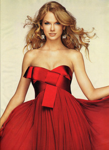  There are a couple of dresses of hers that i like but this is my favourite!! :) <13 x