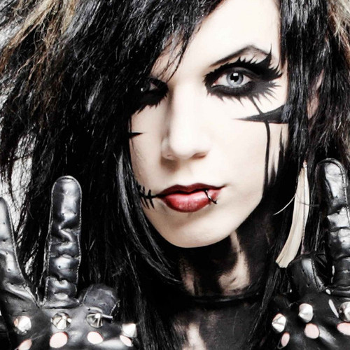 Just now when I read that Andy Sixx (lead singer of Black Veil Brides) will no longer be going by that stage name he will now be going by his real name Andy Biersack. I totally freaked out.