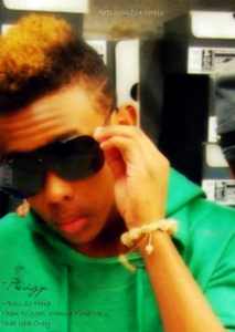  I MEAN REALLY PROD SEXY EITHA WAY BUT I LIKE IT BETTA BLONDE.... LYK REALLY LOOK AT HOW SEXII HE LOOK 143 PROD