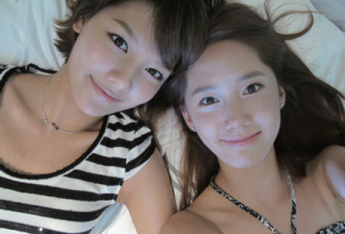 Sooyoung and Yoona :)