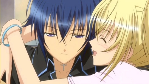  well people i dont think like u i think well its just my opinion well utau thought that she loved him as a boyfriend but actually she l’amour him as a brother then when she begin going out with kukai she knowed how l’amour is then she didnt really montrer anything about ikuto