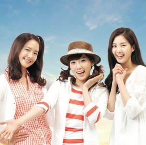 yoona,taeyeon and seohyun..