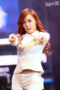 okay mine....... 1. http://koreangirlsgroup.com/wp-content/uploads/2011/12/snsd-inkigayo-taxi-9.jpg 2.http://snsdkorean.files.wordpress.com/2011/11/fiqvn.jpg?w=500&h=751 3.http://snsdkorean.files.wordpress.com/2011/11/qcauj.jpg?w=500&h=332 4.http://www.wallsave.com/wallpapers/1200x800/snsd-tiffany/118227/snsd-tiffany-smtown-live-in-nyc-118227.jpg 5.http://snsdpics.com/wp-content/uploads/2012/01/tiffany-kbs-music-festival-6.jpg hope u like one of my picturess.... :-)