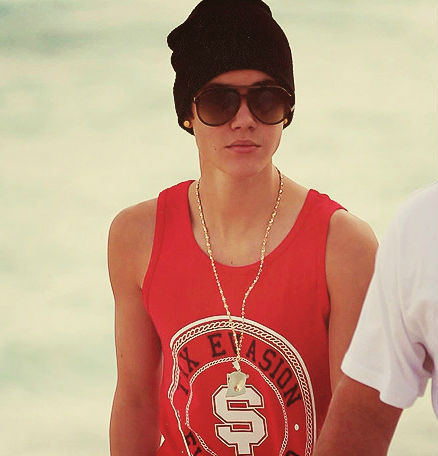  Justin Bieber - Yeah hate all u want but all I care about is that I love him! I love himmmm sooo much!