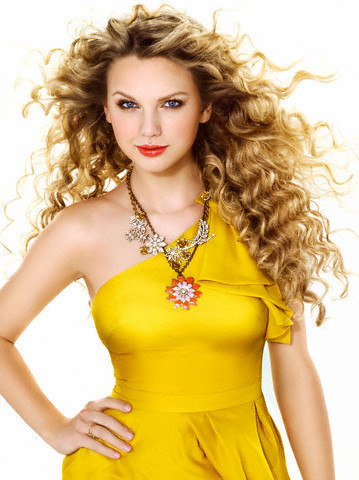 The Link__
http://www.thecsperspective.com/wp-content/uploads/2010/10/Taylor+Swift+Speak+Now+Photoshoot.png
NECKLACE!!! 