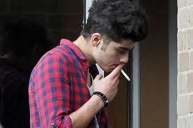 i think he stopped because he vowed on new years eve that he would stop here is  a link u could read it...http://www.sugarscape.com/main-topics/lads/686540/one-directions-zayn-malik-vows-quit-smoking-2012