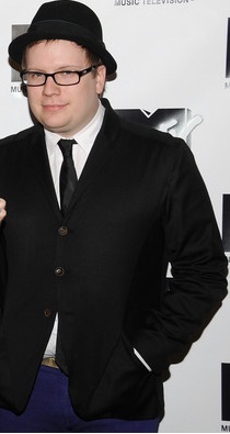 .....................*grins*.....my favorite?...you want to know MY favorite?






































My favorite is my love Patrick Freakin Stump <3 