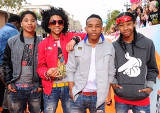 MB al day cuz their swag their dance moves and their personality.And their mindless, I went to their concerts loved MB from the time they came out