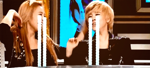  HyoSun! These two are hilarious together!