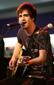  Brendon Urie is the best!!<3