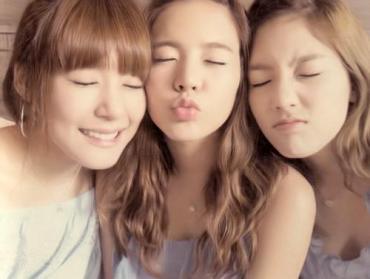  Tiffany, Sunny and Taeyeon