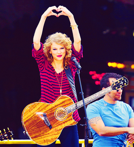  Taylor schnell, swift (again) <13