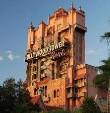  I Cinta roller coasters. They make my brain feel light, which is just what I need when I feel stressed out. I Cinta heights. They make me feel superior for some reason. Below is a picture of the TOWER OF TERROR: TWILIGHT ZONE in the morning. It is an amazing free-fall roller coaster indoors.