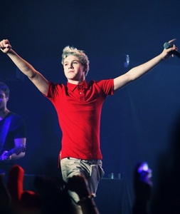[i]Niall...cause I love him & he is my soulmate
haha!!!<3
He is funny too xD[/i]