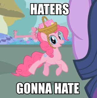  Pinkie Pie is freaking best pony.