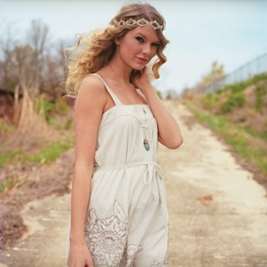 mine hope u like it

here is the link:http://celebrity-event.com/taylor-swift-wears-white-tank-dress-in-outdoor-photo-shoot.html