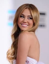  well miley is a great singer,hot,super acctress and caers about he mashabiki