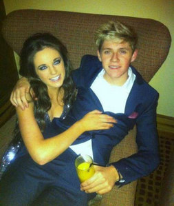  I just googled this subject. It says that Niall met Ali McGinley last weekend and they became instant friends. It shows a picture of them cuddled up in a chair and one of Niall giving his new lady friend a Ciuman on the cheek. Both of them deny that they are boyfriend and girlfriend but that could change soon. I, as a peminat of One Direction, am VERY happy for Niall.