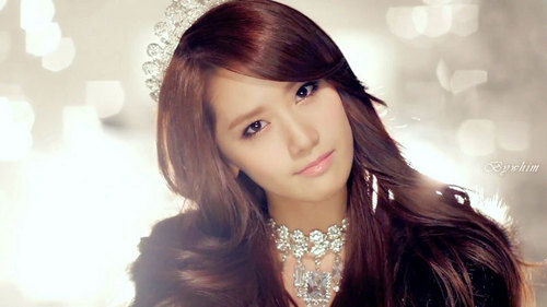  YoonA Is My Fave SNSD Member. YoonA Looks Pretty In The Picture Below. HWAITING YoonA & SNSD!