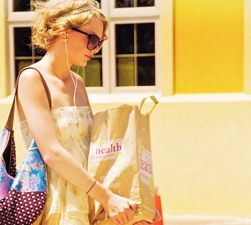  mine hope u like it 3-Post a pic of tay walking and not looking to the camera!